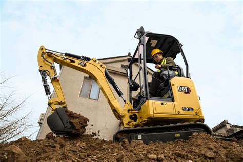 starting a cat mini excavator|how to start a cat.